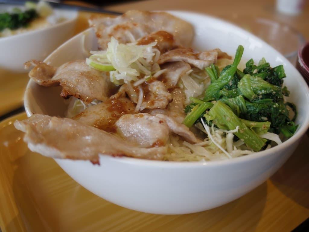 豚の味噌麹焼き丼