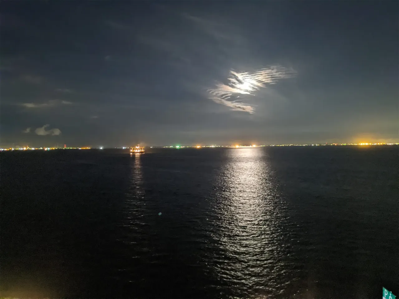 海ほたるからの夜景