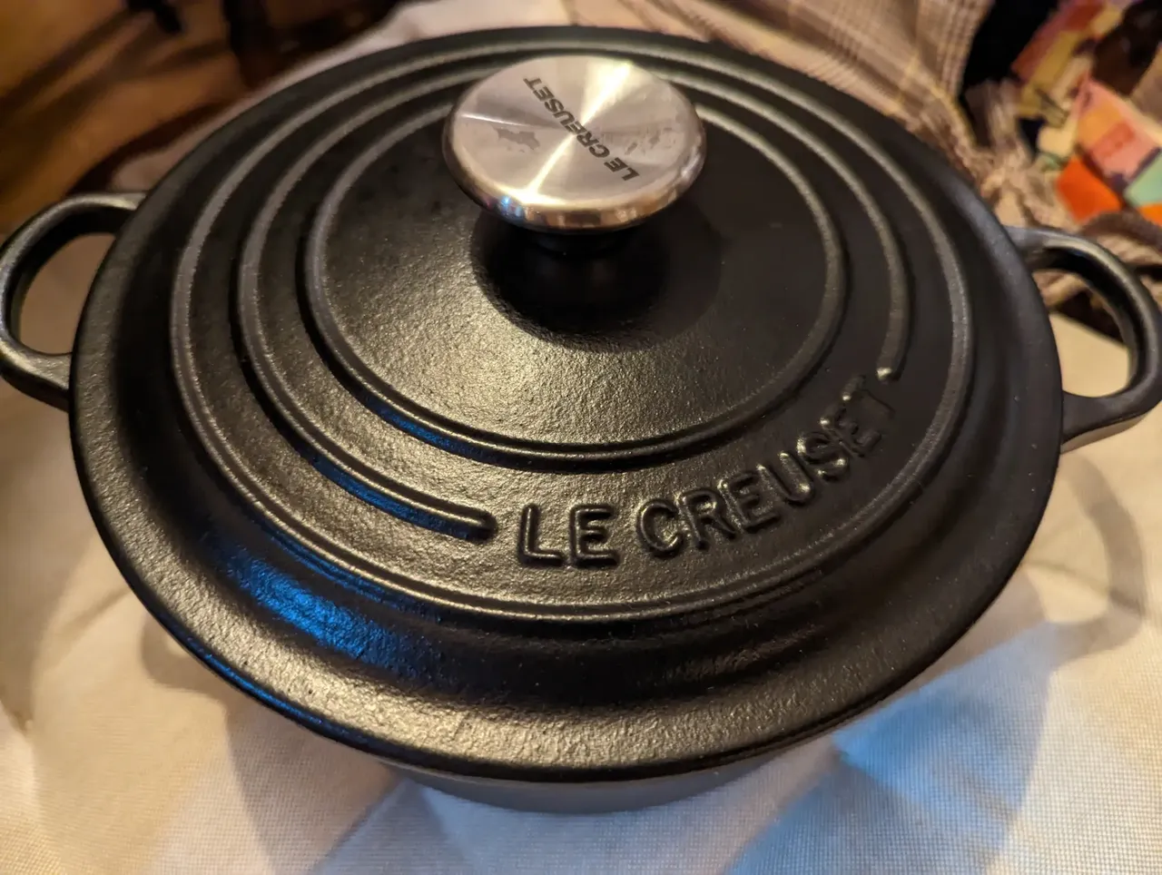 /images/2023/03/26/lecreuset.webp