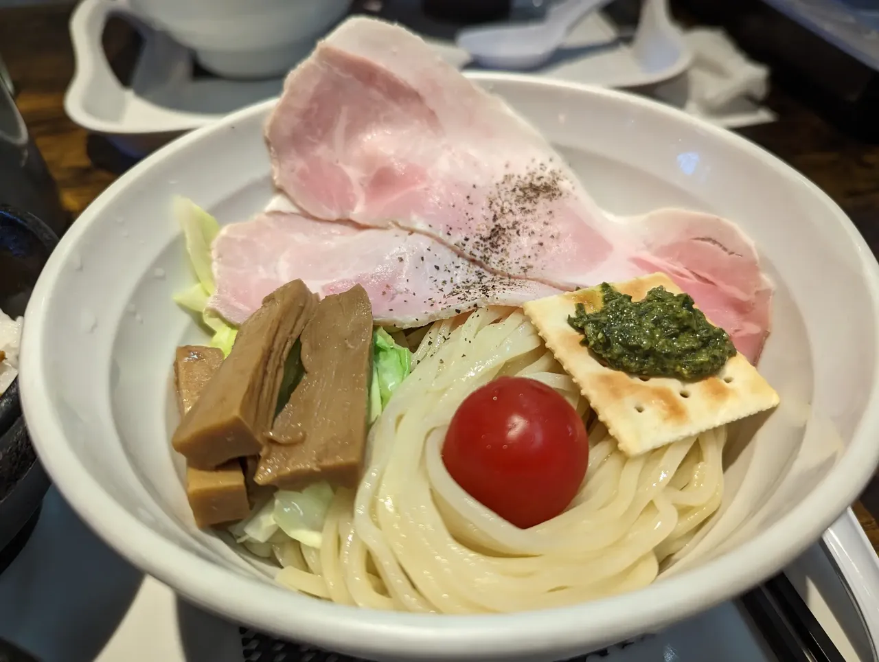 特製トマト伊勢エビつけ麺のトッピング